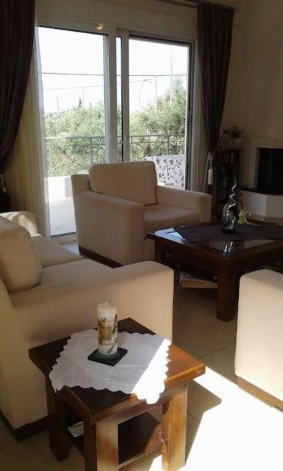 Rural 3-Bedroom House กาลามาตา ภายนอก รูปภาพ