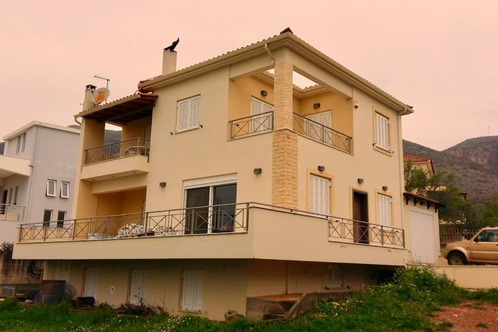 Rural 3-Bedroom House กาลามาตา ภายนอก รูปภาพ