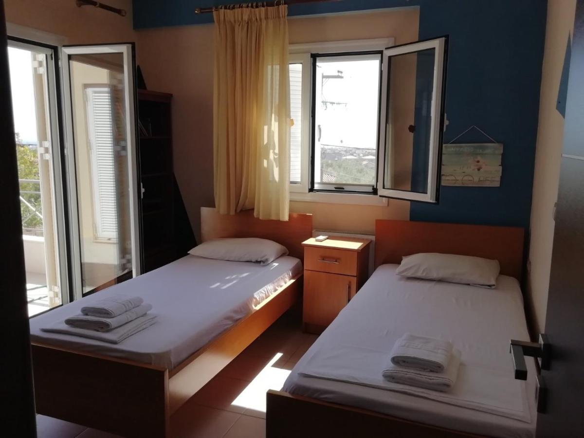 Rural 3-Bedroom House กาลามาตา ภายนอก รูปภาพ